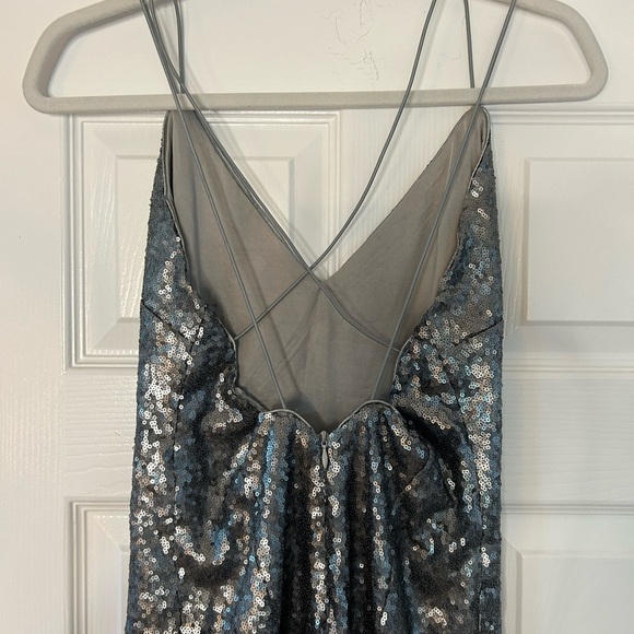 TOBI Sequence Dress - Picture 4 of 5